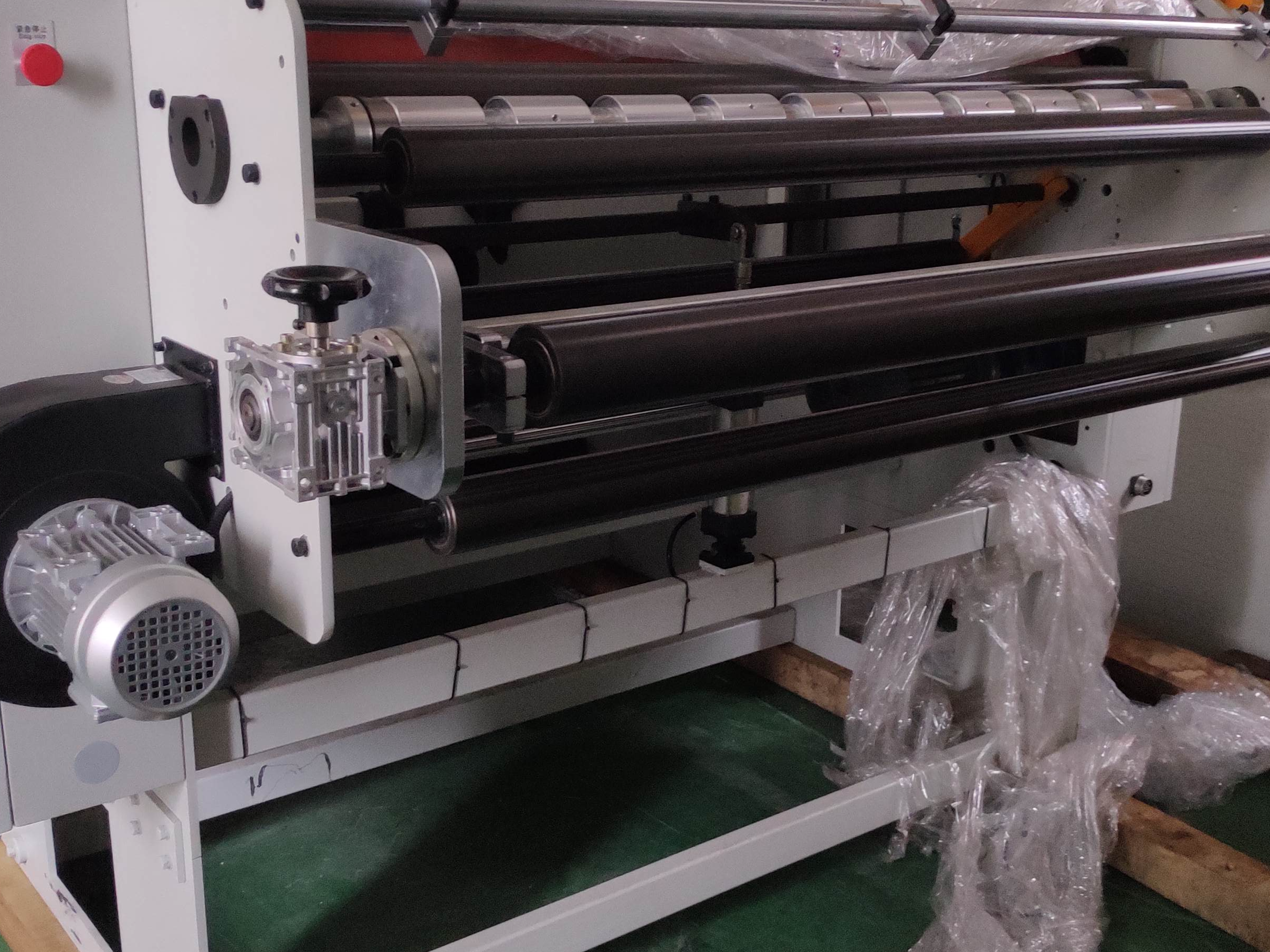 防滑紙生產(chǎn)設備更新升級